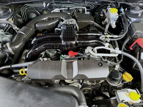 Used 2012 Subaru Forester 2.5X w/ Alloy Wheel Pkg image 9