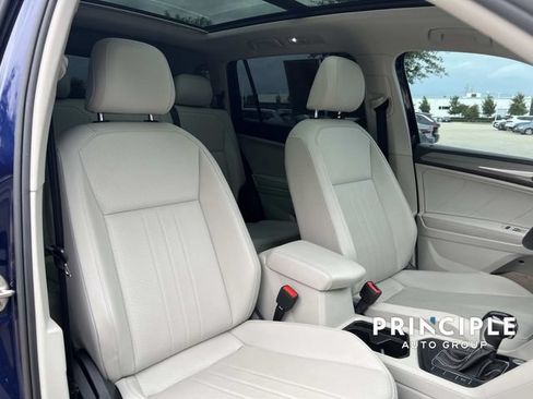 Used 2023 Volkswagen Tiguan SE FWD image 35