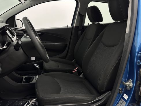 Used 2021 Chevrolet Spark LT FWD image 12