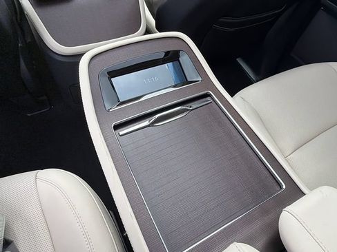 New 2027 Lincoln Navigator Reserve AWD/4WD image 26