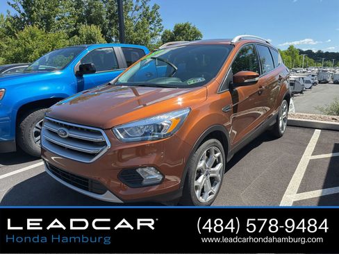Used 2017 Ford Escape Titanium AWD/4WD image 2