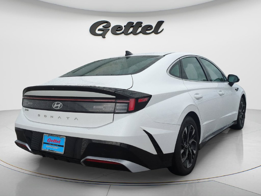 Used 2024 Hyundai Sonata SEL FWD image 5
