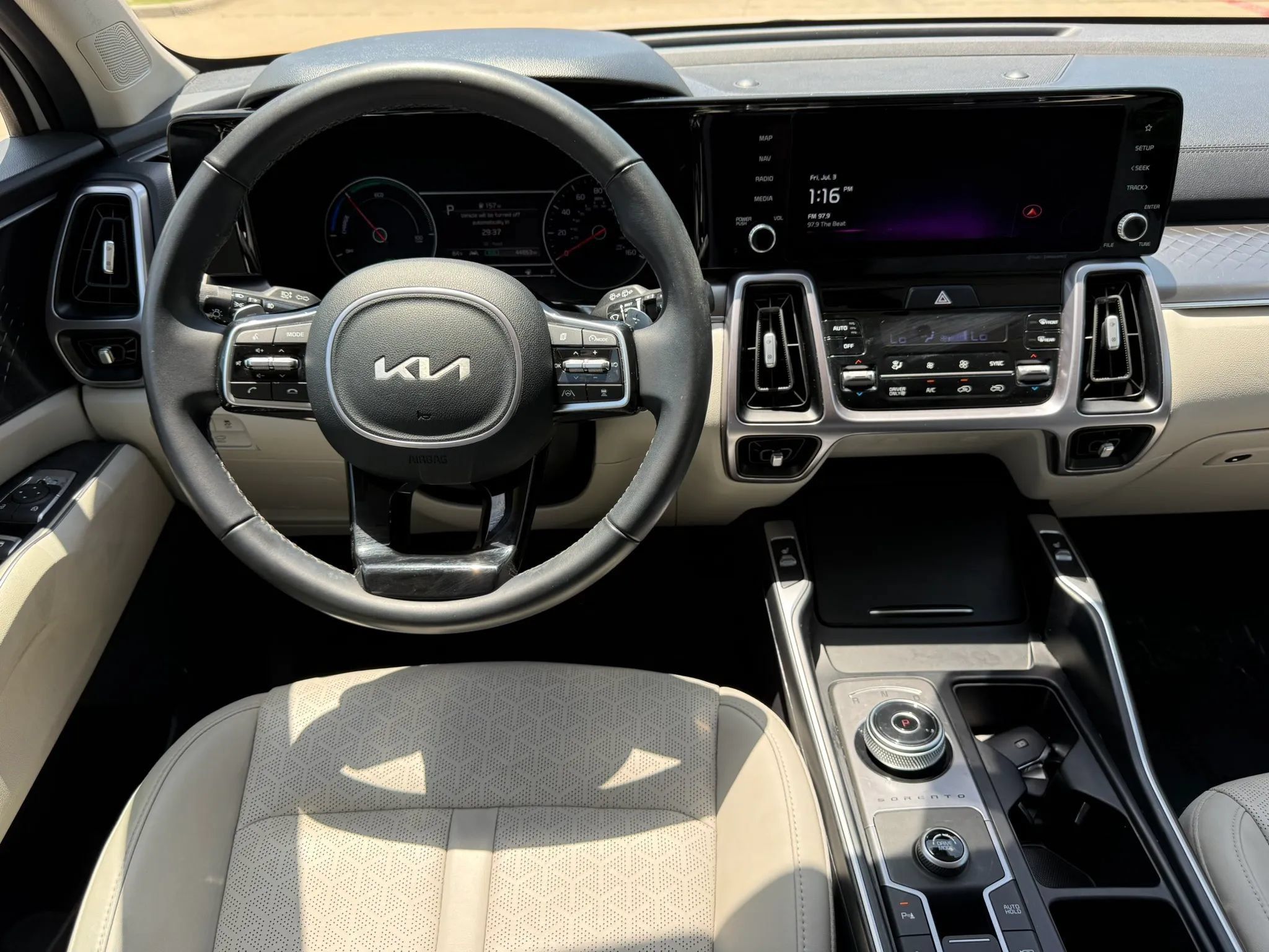 Used 2023 Kia Sorento EX FWD image 14