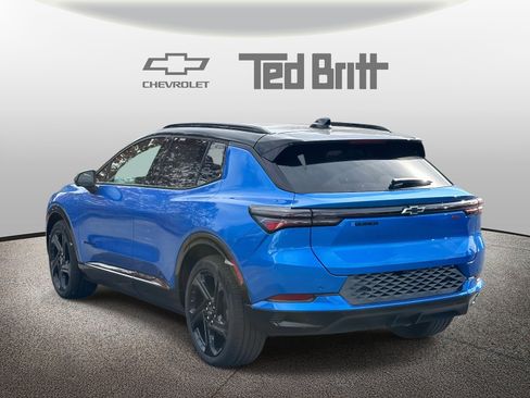 New 2026 Chevrolet Equinox EV RS image 6