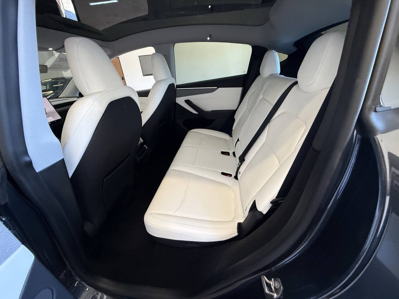 Used 2026 Tesla Model Y Long Range AWD/4WD image 23