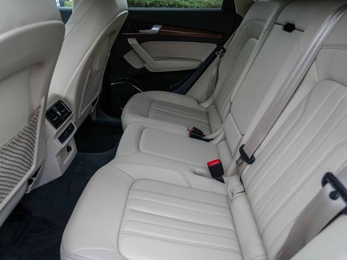 Used 2021 Audi Q5 2.0T Premium w/ Convenience Package AWD/4WD image 23