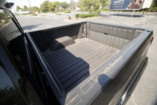 Used 2024 GMC Sierra 1500 Denali AWD/4WD image 14