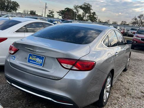 Used 2015 Chrysler 200 Limited image 3