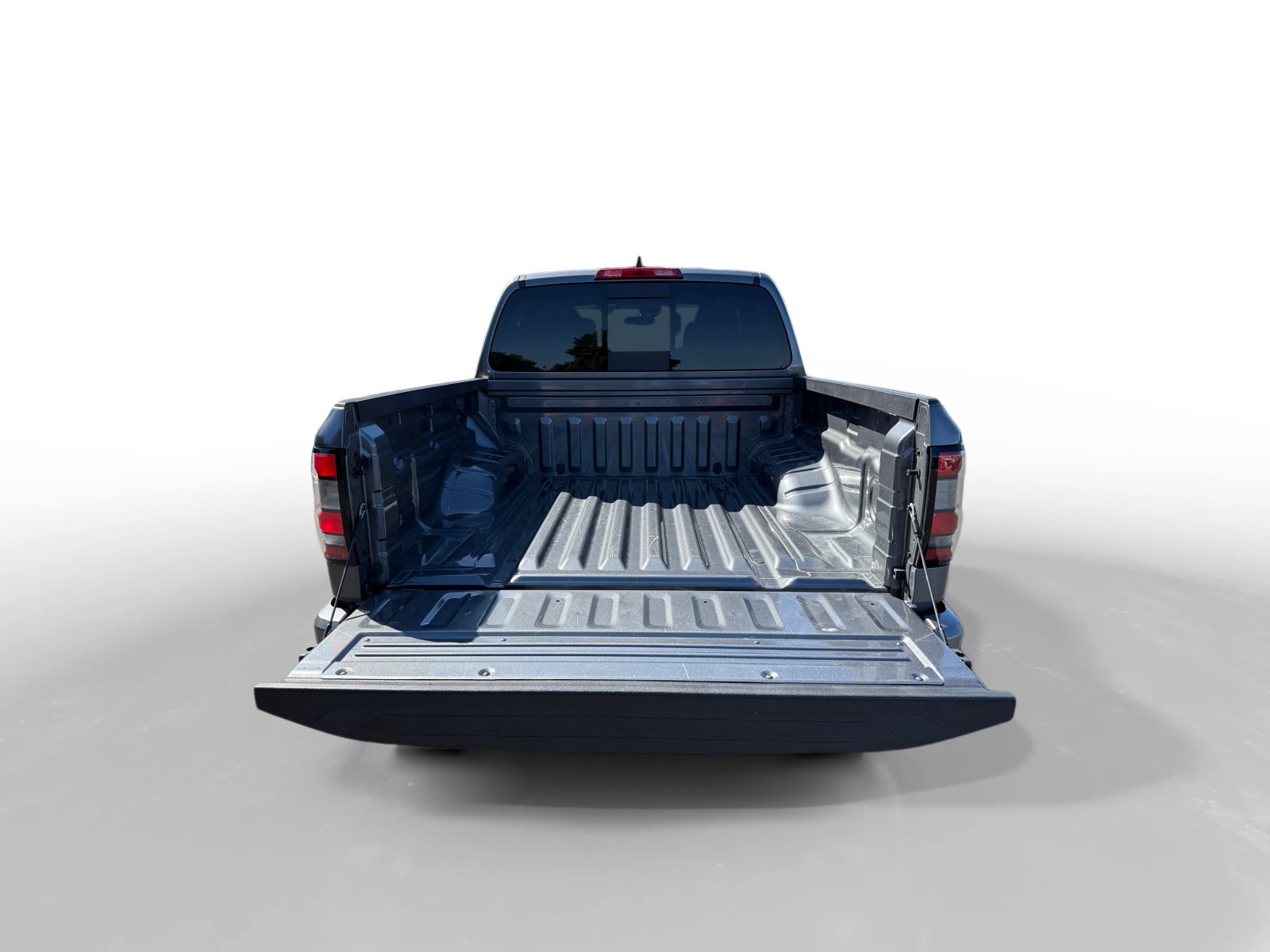 Used 2024 Nissan Frontier Pro-X RWD image 17
