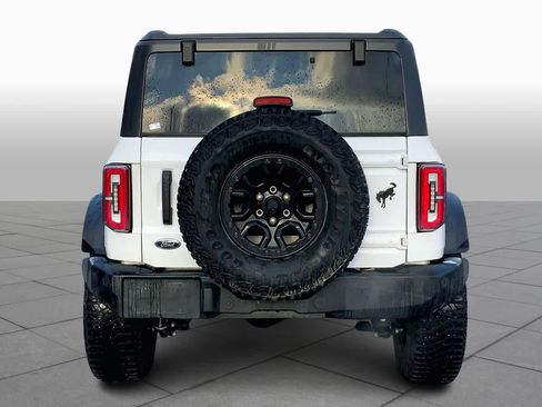 Used 2023 Ford Bronco Wildtrak image 4