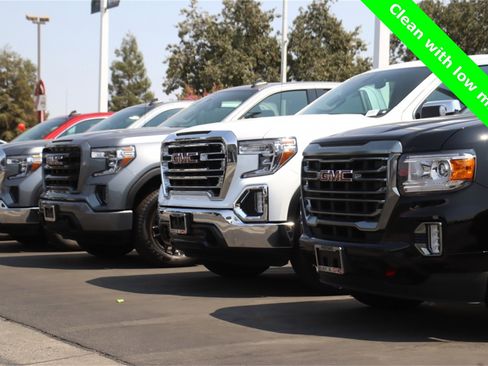 Used 2024 Buick Encore GX Avenir w/ Avenir Convenience Package image 47