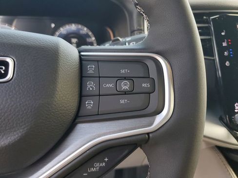 New 2026 Jeep Grand Wagoneer 2WD image 25