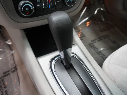 Used 2007 Chevrolet Impala LT w/ Preferred Equipment Group FWD image 19