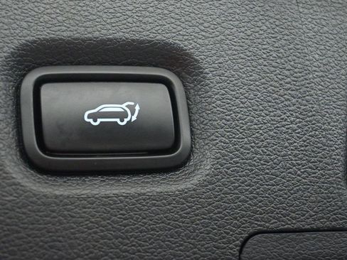 Used 2021 Hyundai Santa Fe Limited FWD image 11