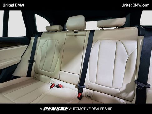 Used 2024 BMW X3 xDrive30i w/ Premium Package w/ZPA AWD/4WD image 13