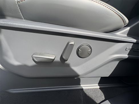 New 2025 Ford Expedition Max Active image 29