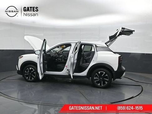 Certified 2025 Nissan Kicks SR AWD/4WD image 53