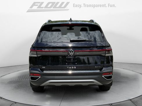 New 2026 Volkswagen Taos SE AWD/4WD image 6