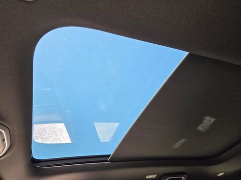 New 2026 Jeep Grand Cherokee Limited w/ Luxury Tech Group II image 6