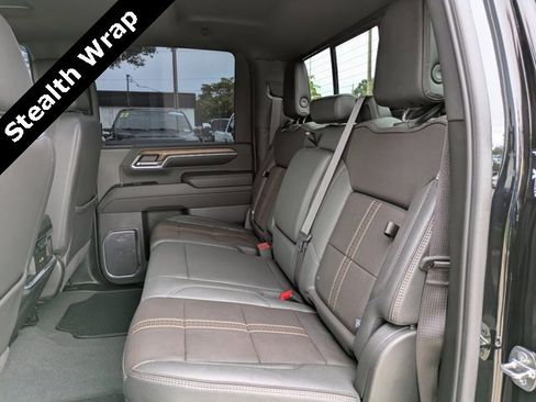 Used 2024 Chevrolet Silverado 2500 High Country w/ High Country Premium Package image 19