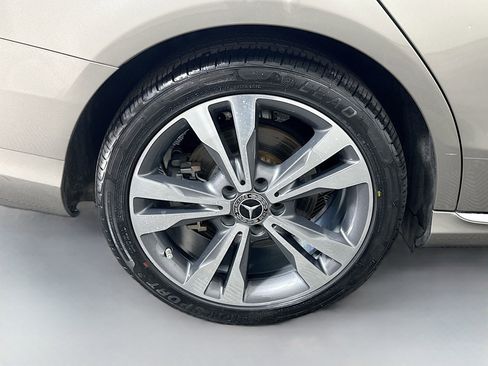 Used 2020 Mercedes-Benz C 300 Sedan w/ Premium Package image 33