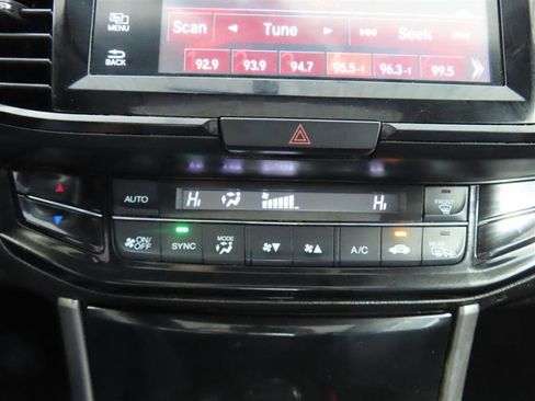 Used 2016 Honda Accord EX-L image 28