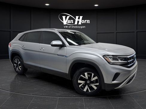 Used 2021 Volkswagen Atlas Cross Sport SE image 37