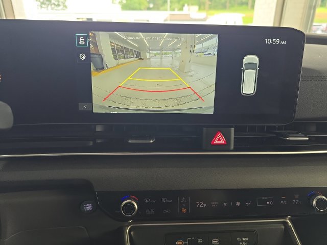 Used 2025 Kia Carnival EX FWD image 16