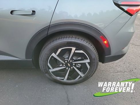 New 2026 Chevrolet Equinox EV LT image 21