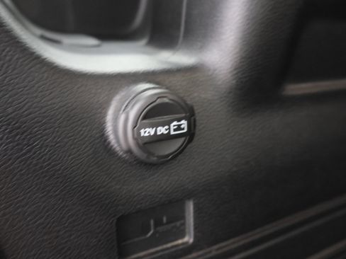 Used 2022 Jeep Wrangler Unlimited Sahara AWD/4WD image 28
