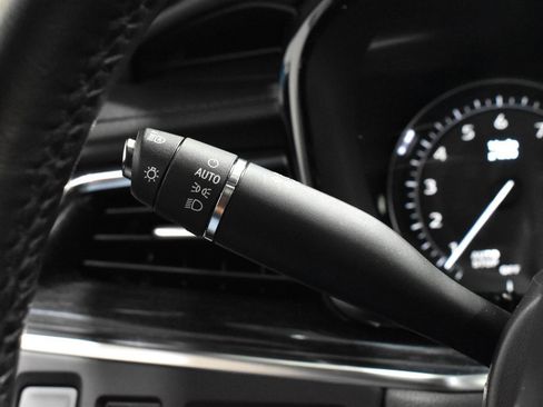 Used 2021 Cadillac XT5 Premium Luxury image 12