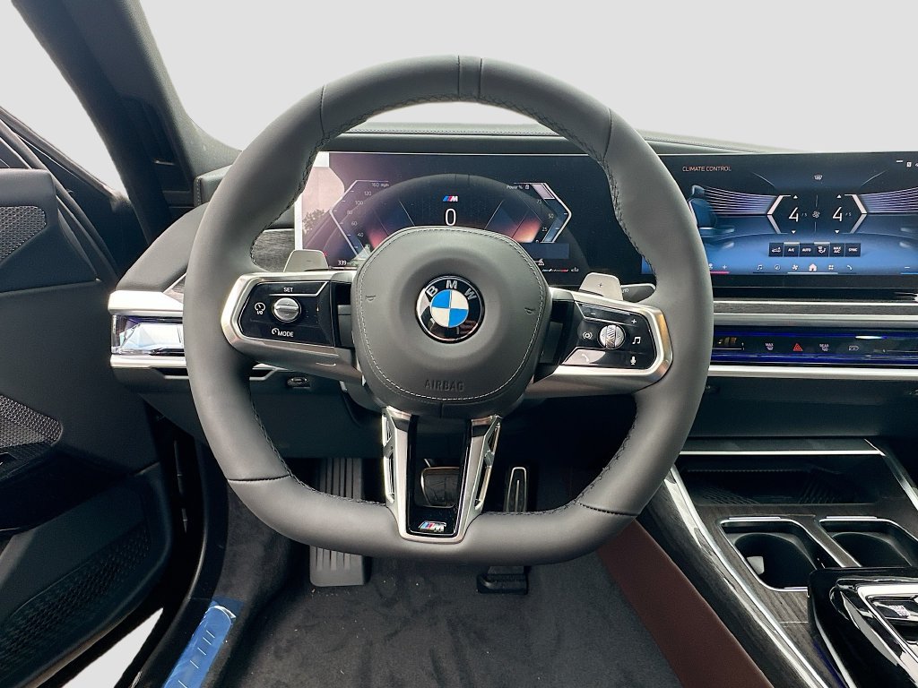 Used 2026 BMW 760i xDrive AWD/4WD image 11