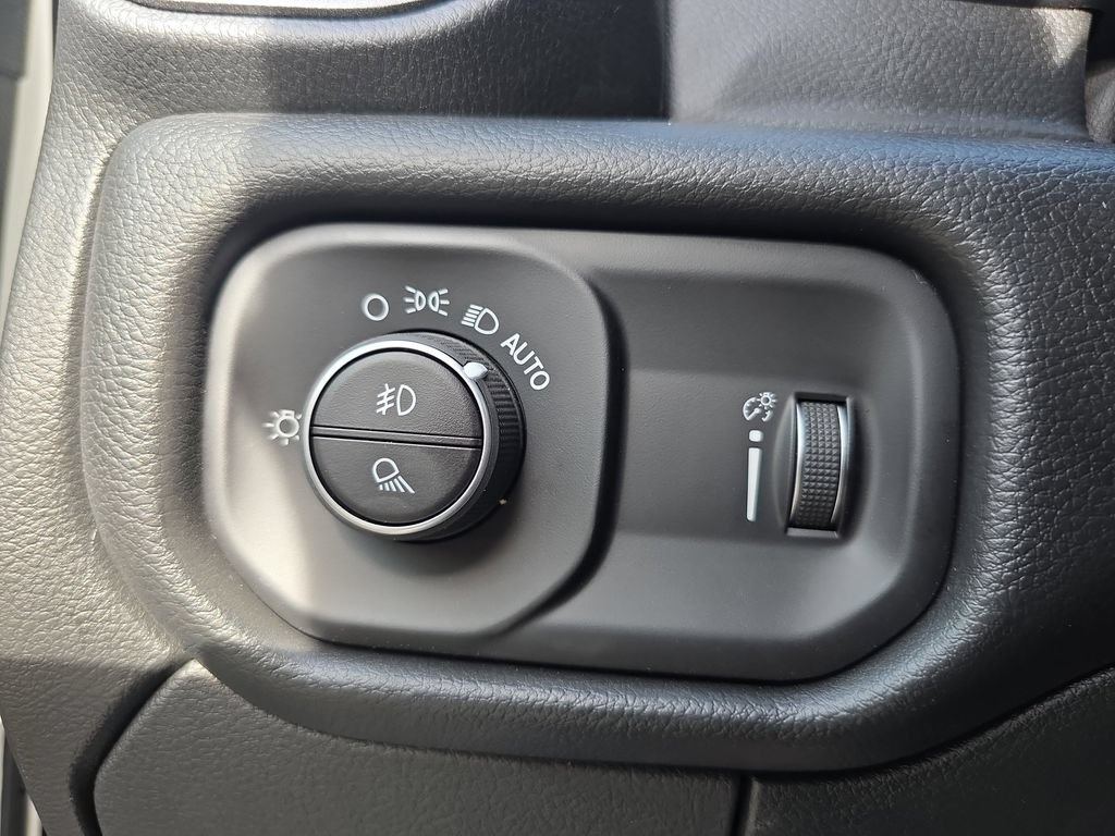 New 2026 RAM 2500 Tradesman AWD/4WD image 22
