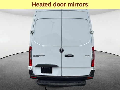 Used 2024 Mercedes-Benz Sprinter 2500 image 11