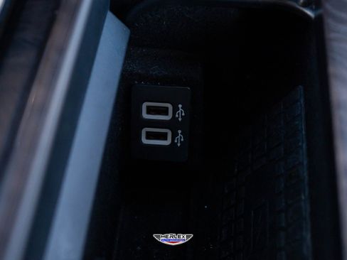 Used 2018 Lincoln Navigator Select w/ Technology Package image 41