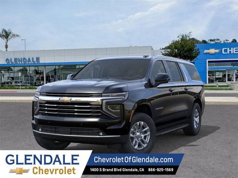 New 2026 Chevrolet Suburban LT image 6