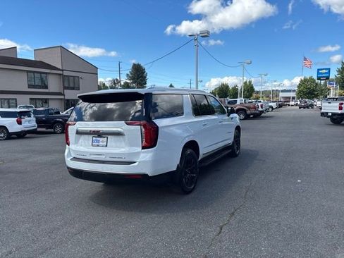 Used 2022 GMC Yukon XL Denali AWD/4WD image 5