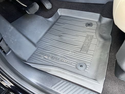 Used 2023 Ford Expedition Max Limited image 20