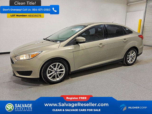 Used 2015 Ford Focus SE FWD image 1
