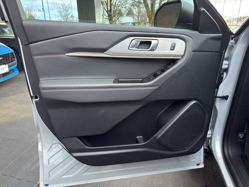 New 2026 Ford Explorer Active w/ Active Comfort Package image 13