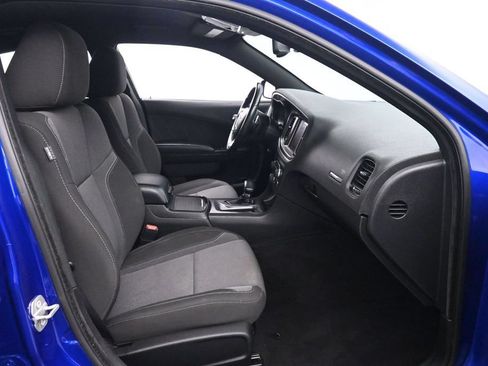 Used 2022 Dodge Charger SXT w/ Blacktop Package AWD/4WD image 20