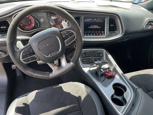 Used 2023 Dodge Challenger SRT Hellcat RWD image 15