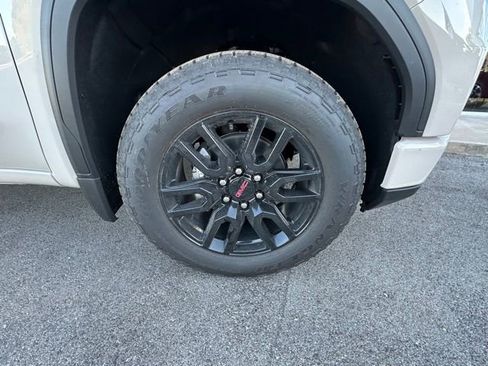 New 2026 GMC Sierra 1500 Pro w/ Graphite Edition AWD/4WD image 3