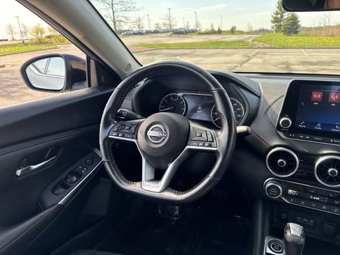 Used 2024 Nissan Sentra SR FWD image 19