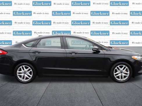 Used 2014 Ford Fusion SE FWD image 4