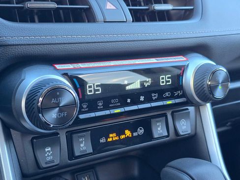 Certified 2025 Toyota RAV4 XLE w/ Convenience Package image 29