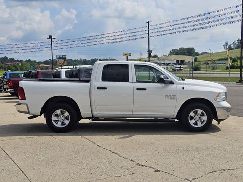 Used 2022 RAM 1500 Classic SLT w/ Electronics Group image 6