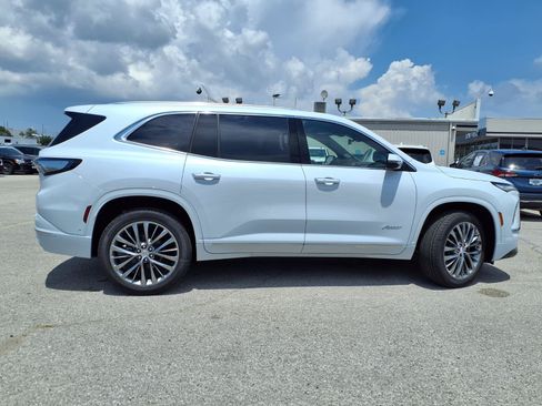 New 2026 Buick Enclave Avenir w/ Super Cruise Package AWD/4WD image 20