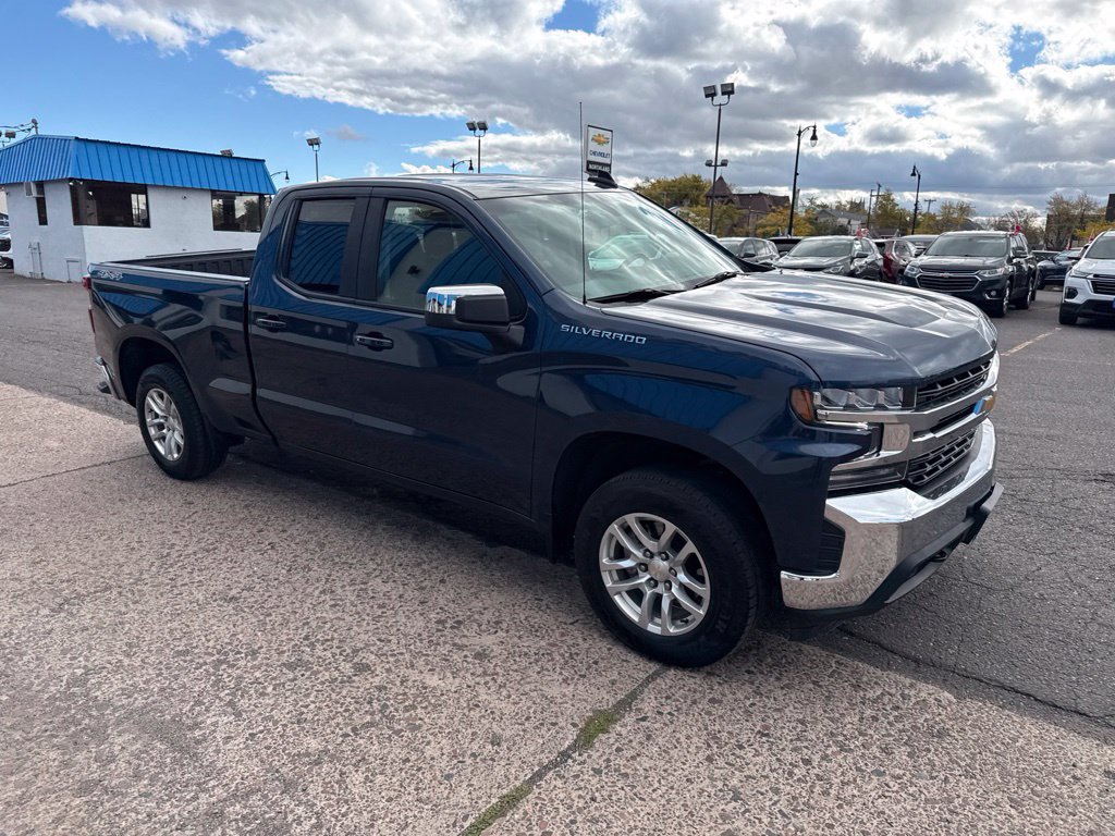 Used 2021 Chevrolet Silverado 1500 LT AWD/4WD image 6