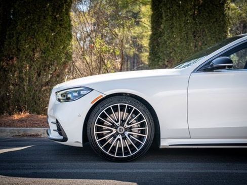 Used 2021 Mercedes-Benz S 580 4MATIC Sedan image 9